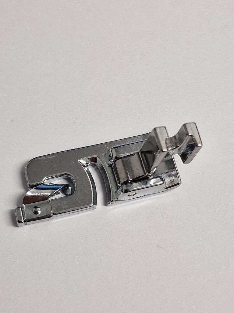Hemmer Foot Hinged Low Shank