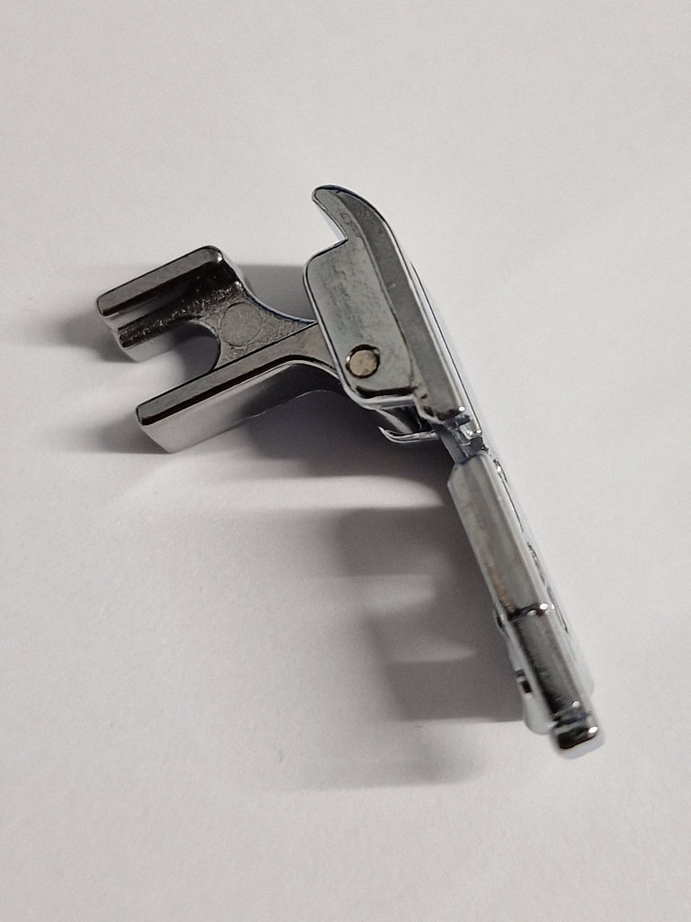 Hemmer Foot Hinged Low Shank