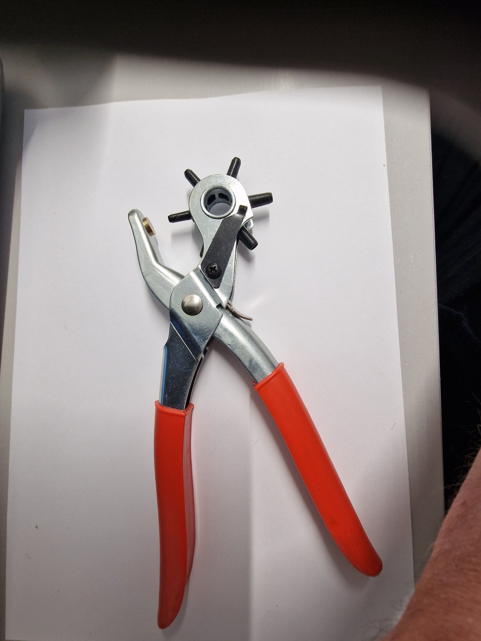 9 inch Revolving Leather Punching Tool