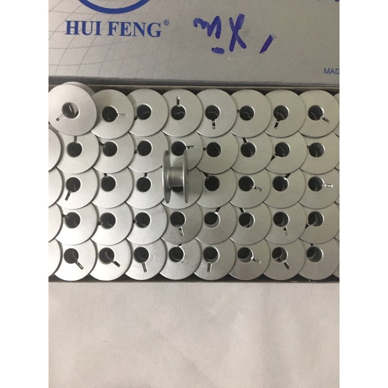 10pcs 100179A Three Hold Aluminum Bobbin for CS-810 CS-820 PFAFF 335 Sewing Machine Parts Bobbin